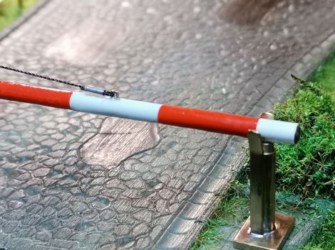 Auch die Anschläge sind mit weichen Federn ausgestattet.... :)

