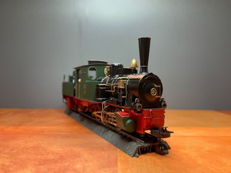 trotz ihres alters ein sehr schönes Modell. Minex war schon eine tolle Idee von Märklin..schade das es so schnell wieder eingestellt wurde.