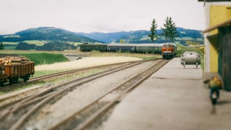Perspektive vom Bahnsteig.