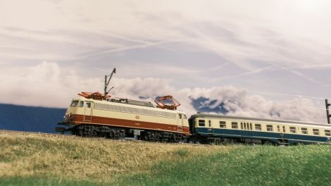 Ausfahrt aus dem Bahnhof