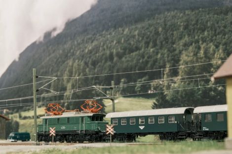 Eine E44 bringt kurz darauf den P 8022.