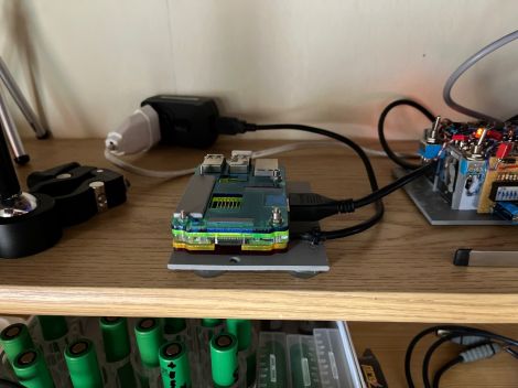 Natürlich können Loks auch über einen PC....in diesem Fall einen Raspberry Pi 2b gesteuert werden...