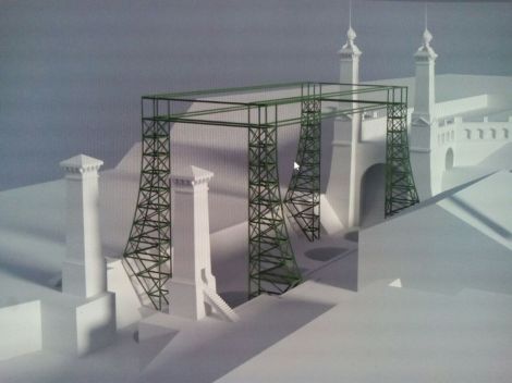 Die Teile der Fachwerkkonstruktion wurden zum größten Teil aus Messingprofilen gelötet. Eine Teile entstanden allerdings aus aus Elementen des Auhagen Stako Systems. Die Türme und Mauern sind 3D gedruckt.