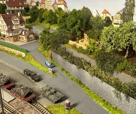 Die neue verdeckte Serviceöffnung ist fertig gestaltet und eingebaut.