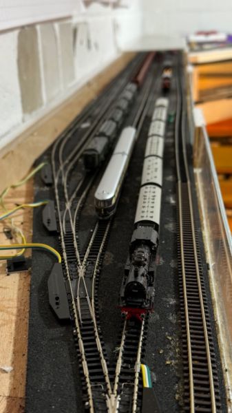 Vorher: Ausfahrt aus dem oberen Schattenbahnhof