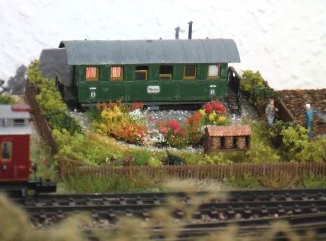 Die ganze Geschichte siehe hier:

https://www.altemodellbahnen.de/t43965f144-Arnold-rapido-Pers-wg-ehem-Bay-St-B-Neuheit.html#msg716045